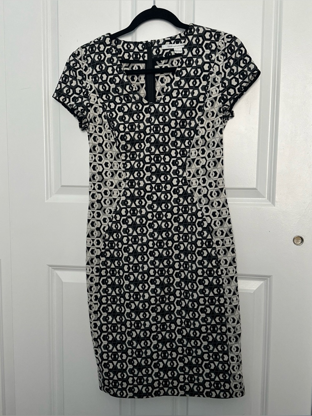 DIANE VON FURSTENBERG NWOT Women’s Dayton Hex Maze Jacquard Stretch  Dress Sz 4